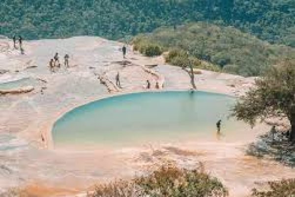 Visíta Hierve el agua oaxaca mitla con tours mayahuel.6